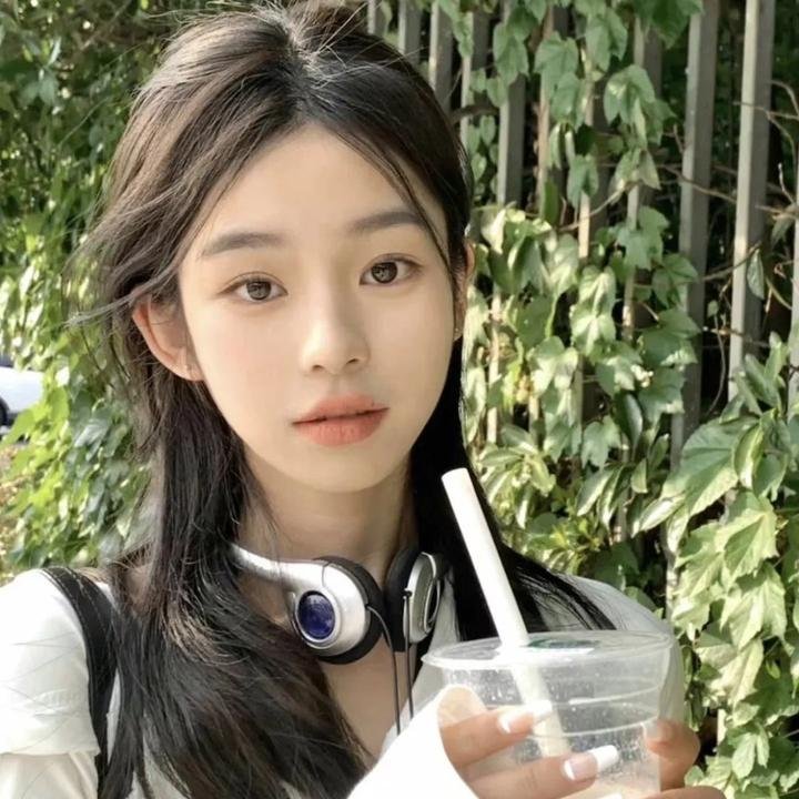 茱莉小姐